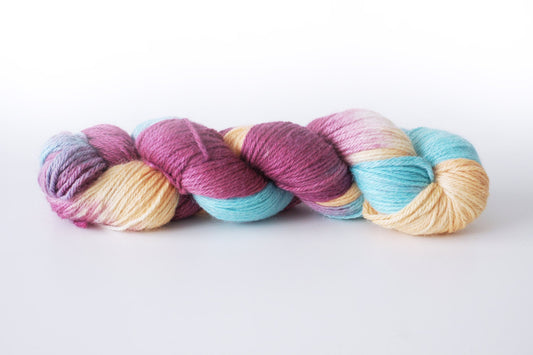 Wild Lilac Moon's Iadore in "Abstract Dream"