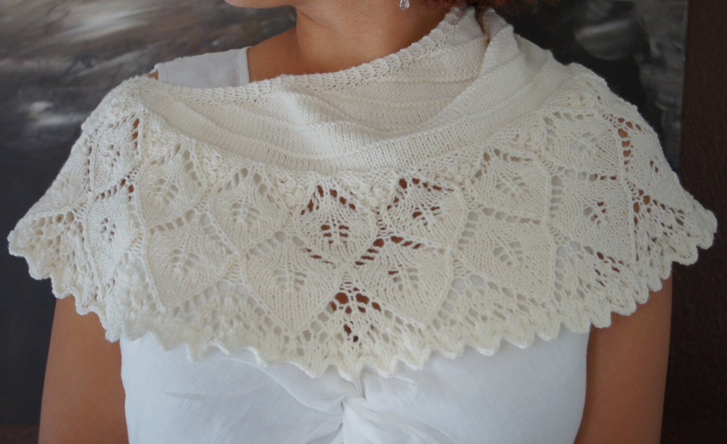 Hand Knit Shawl . Off White . Lace