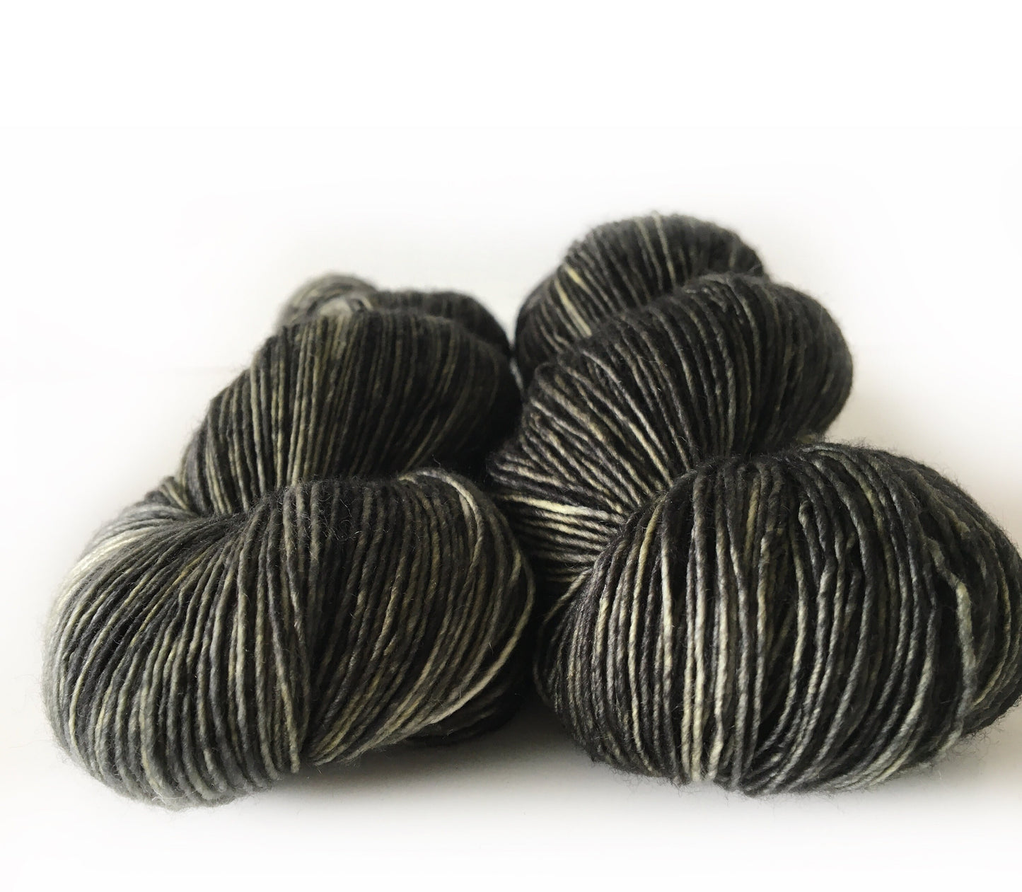 Wild Lilac Moon's Moonlight in color "Basalt"