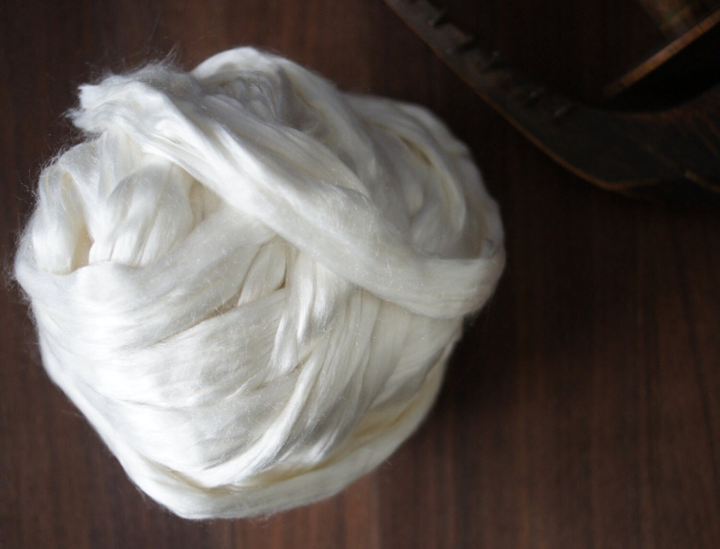 Cultivated Silk Top . Mulberry Silk . Spinning Dyeing Supply . 1 oz . Pure White