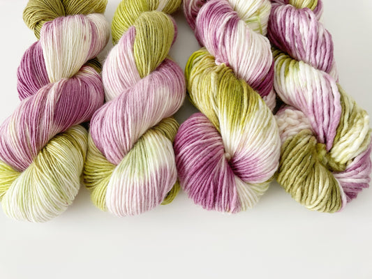 Wild Lilac Moon's Moonlight . Luna . Solstice and Moon in color 'Lila'