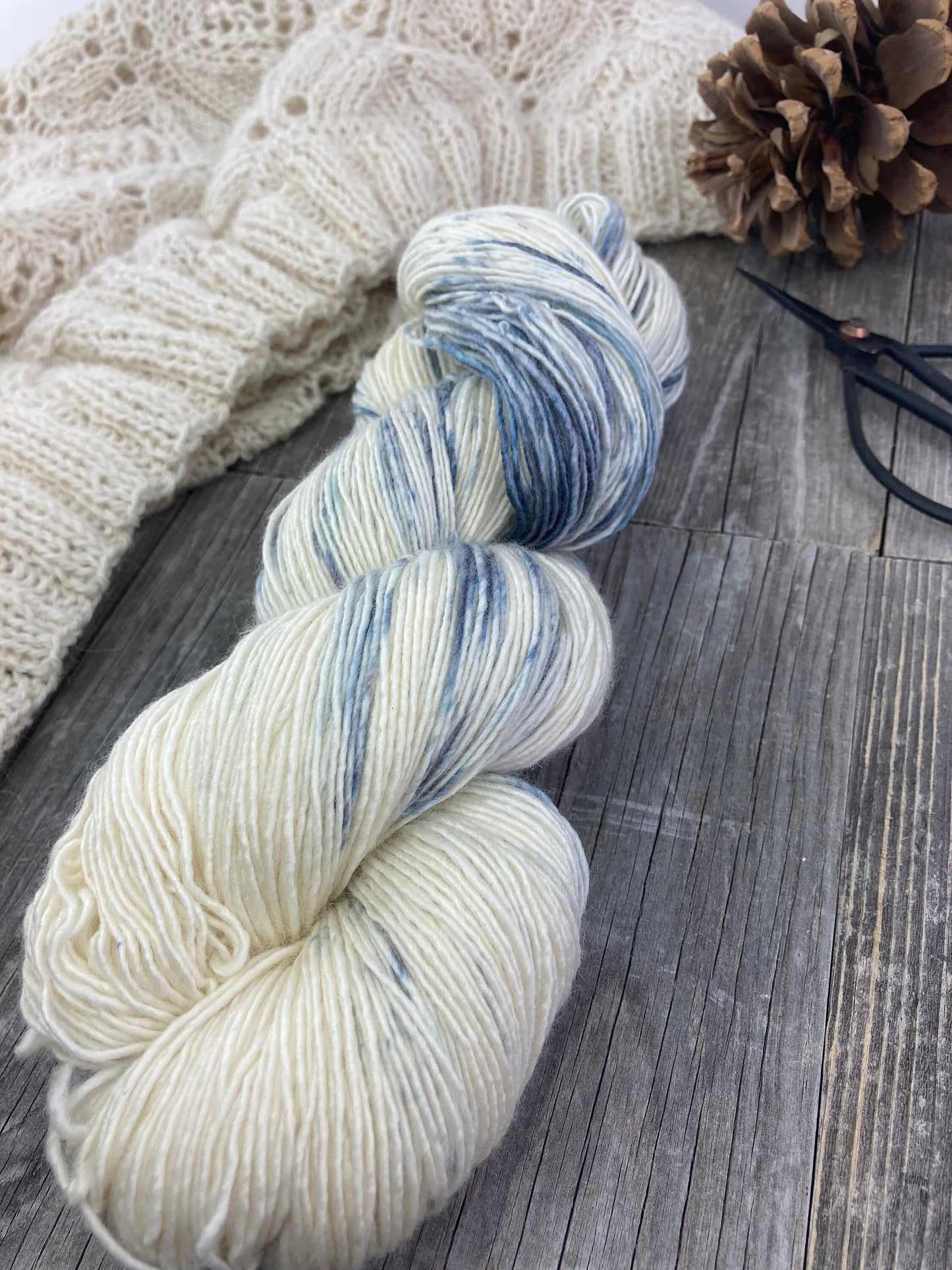 Wild Lilac Moon's Moonlight in color "Azure"