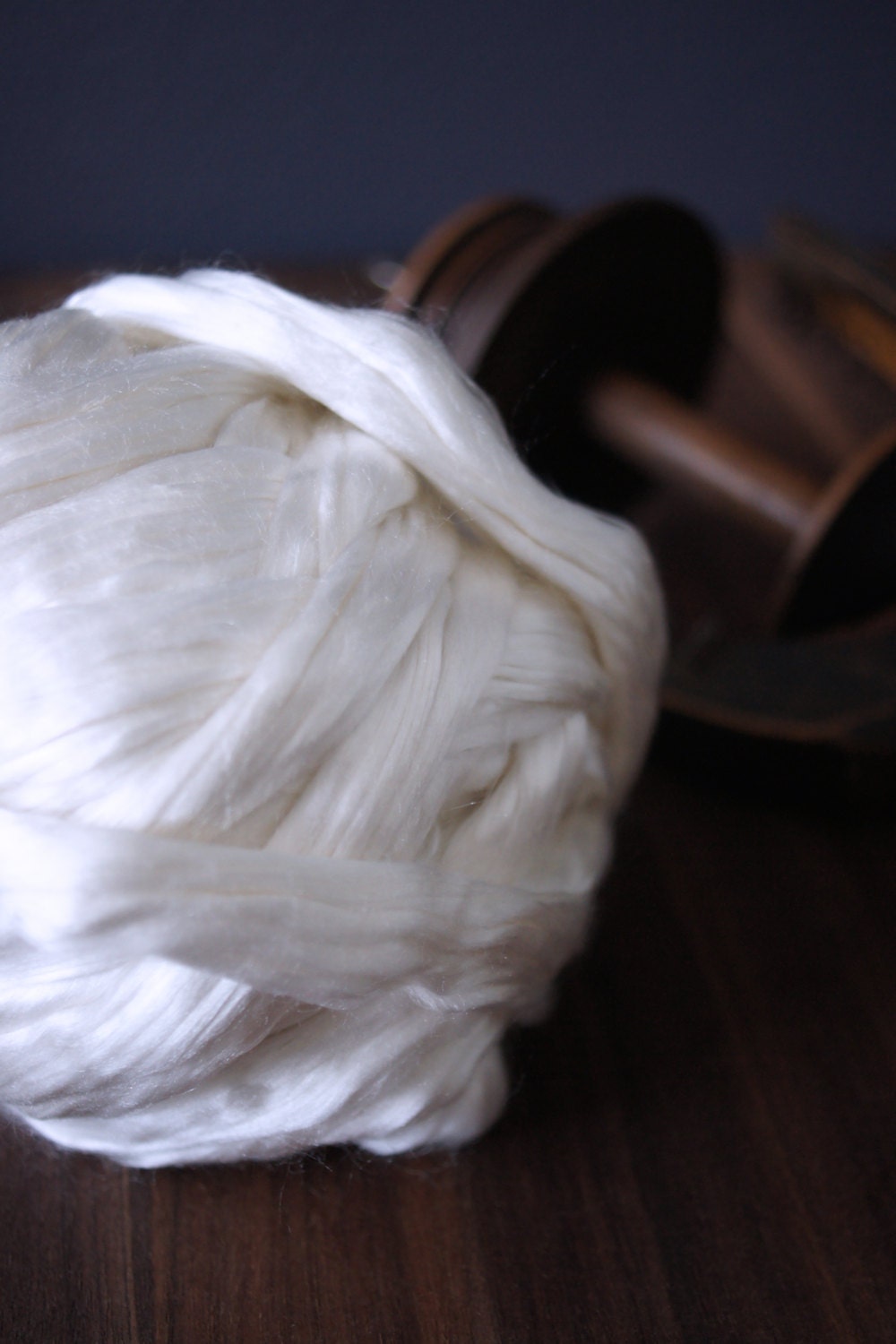 Cultivated Silk Top . Mulberry Silk . Spinning Dyeing Supply . 1 oz . Pure White