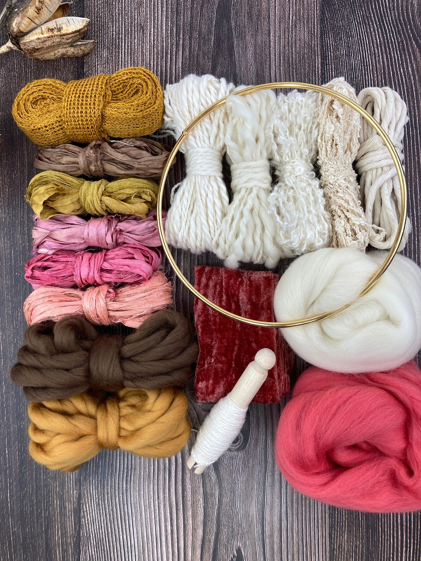 Deluxe Fiber Pack Gift with optional embroidery loop  . color "Rose Hip"