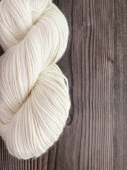 Baby Llama . undyed . Fingering . ecru and natural light grey