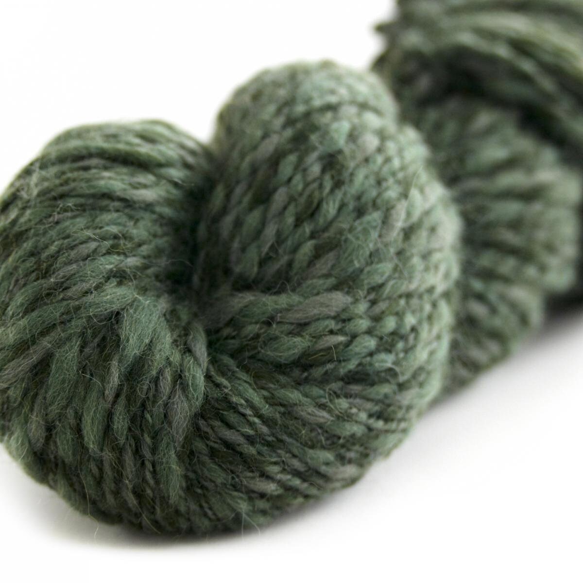 Asana Bulky . Superfine Alpaca Peruvian Highland Wool. Galler Yarns