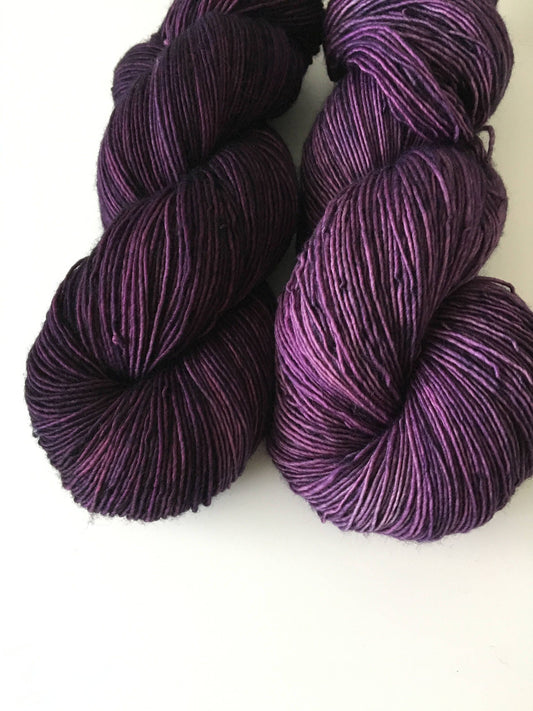 Wild Lilac Moon's Moonlight in color "Aubergine" "Amethyst Cluster"