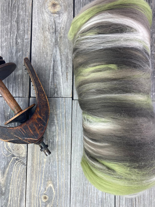 Uniquely curated art batt in color: "Woods"