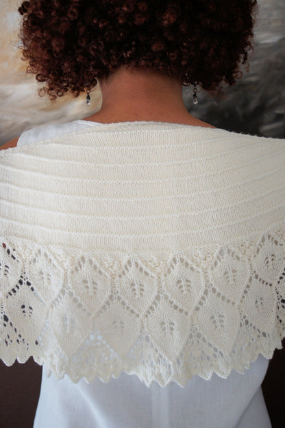 Hand Knit Shawl . Off White . Lace