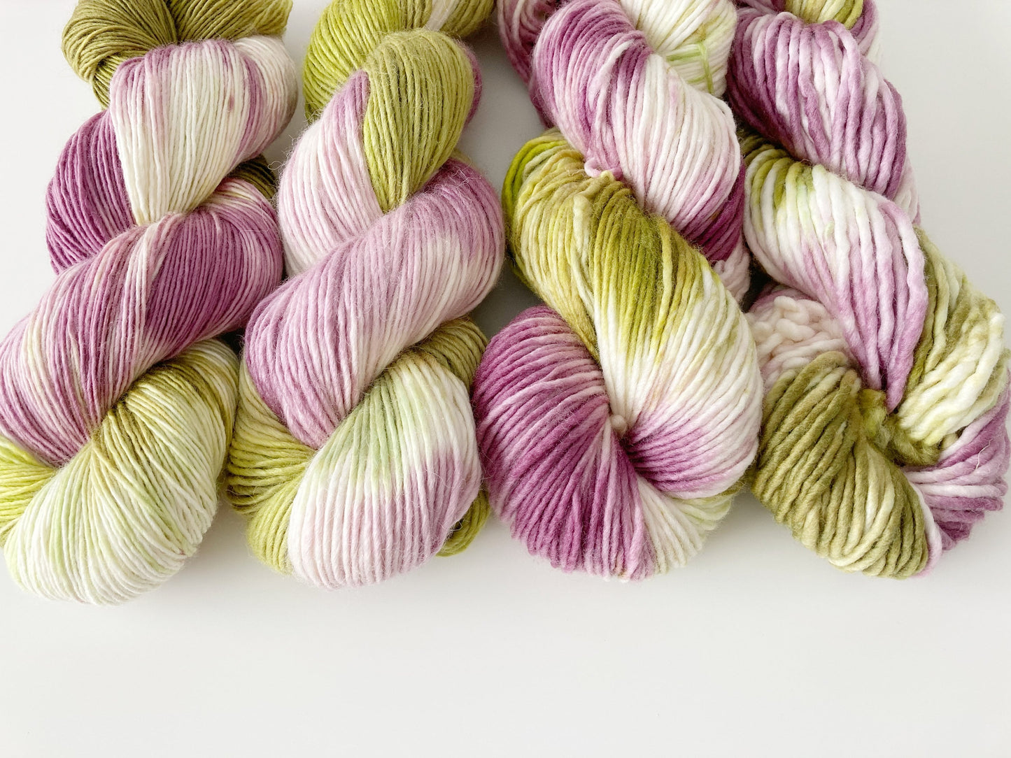 Wild Lilac Moon's Moonlight . Luna . Solstice and Moon in color 'Lila'