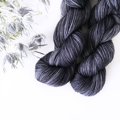 Wild Lilac Moon's Moonlight in color "Abyssinian"