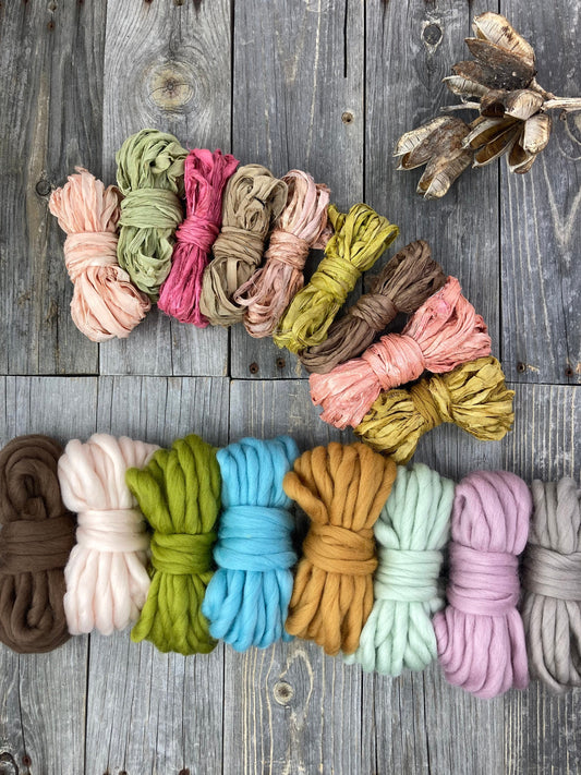 Mini Skeins . Multiple Colors . Galler Super-B