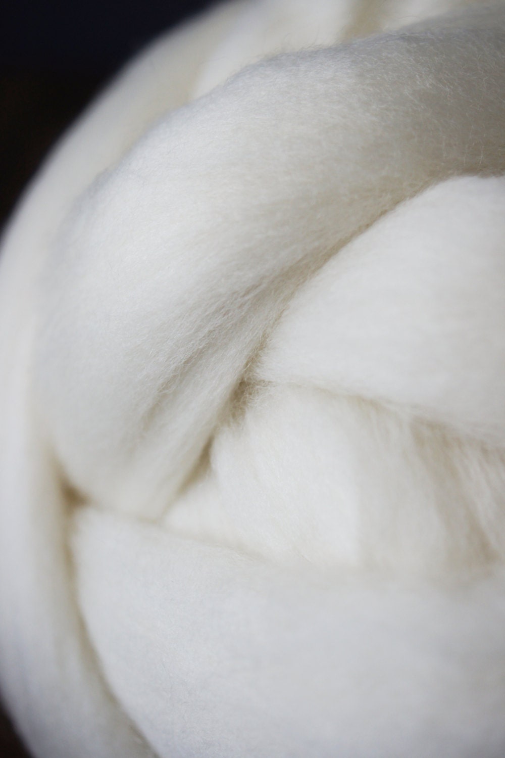 Merino Roving . 4oz