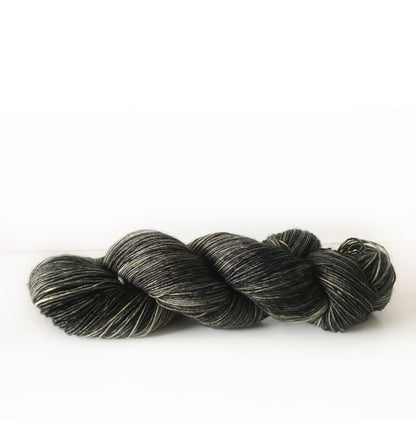 Wild Lilac Moon's Moonlight in color "Basalt"