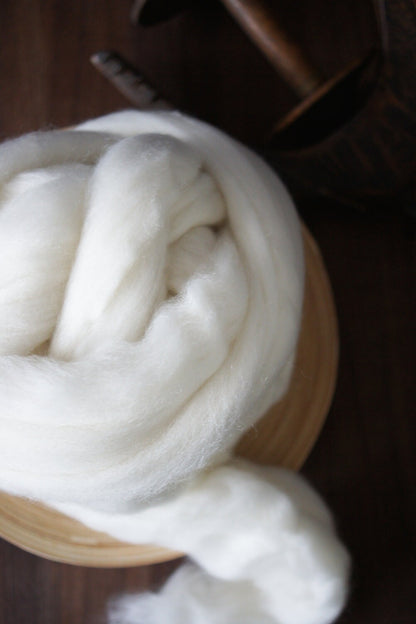 Merino Roving . 4oz