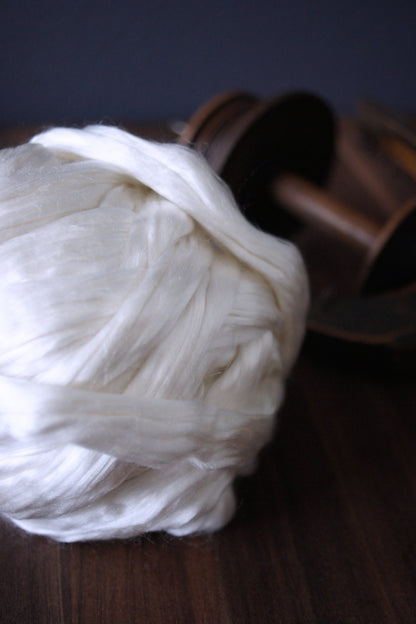 Cultivated Silk Top . Mulberry Silk . Spinning Dyeing Supply . 1 oz . Pure White